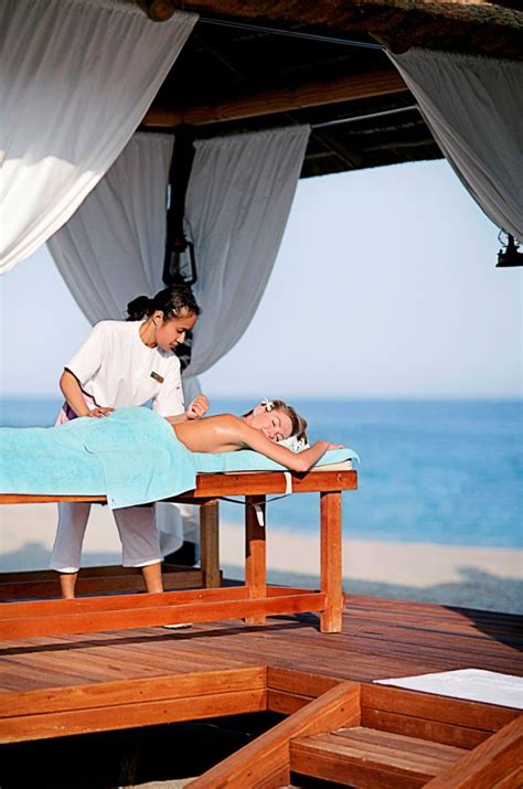 beach massages by zen the spa at fujairah rotana resort and spa massoterapia