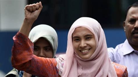 Malaysia mp's only attend parliament for about 90 days a year. Malaysia election: Nurul Izzah wins Permatang Pauh ...