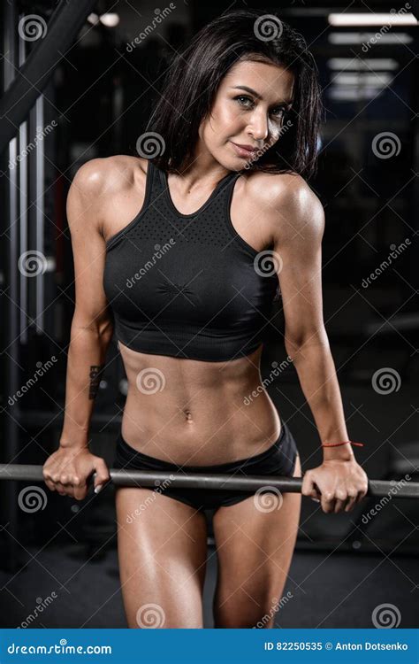Brunette Fitness Wet Woman After Workout In The Gym Stock Image Image Of Dumbbell Active