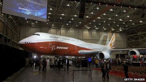 Boeing Unveils New 747 8 Intercontinental Bbc News