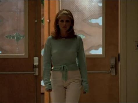 Naked Sarah Michelle Gellar In Buffy The Vampire Slayer The