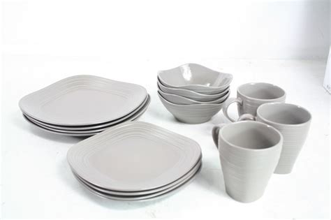 Wellsbridge 16pc dinnerware set mocha 8. Wellsbridge Dinnerware Mocha / Dinnerware - Blueberry Lane ...