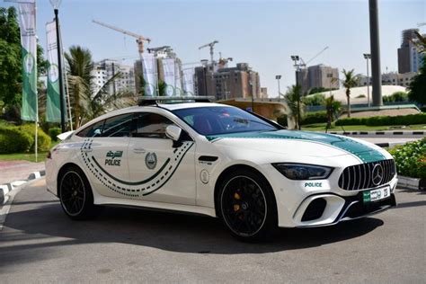 شرطة دبي تقدم مرسيدس AMG GT 63 S لأسطولها السيارات الموقع العربي
