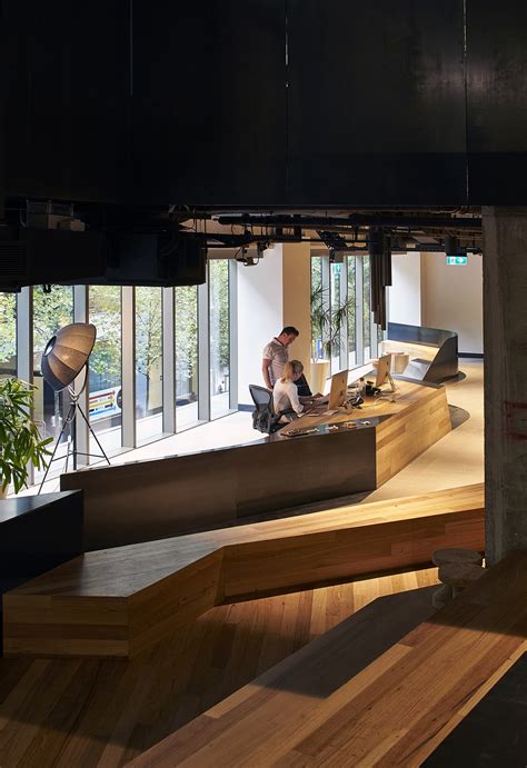 A Look Inside Woods Bagots Modern Melbourne Office Officelovin