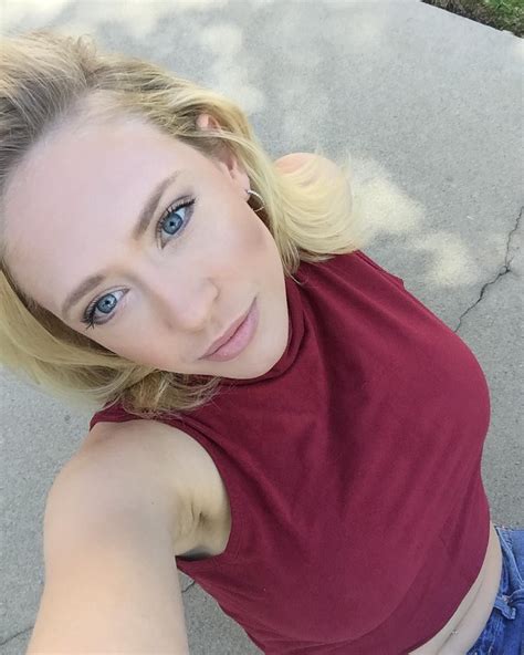 Kagney Linn Karter Instagram Sexexlibunniover