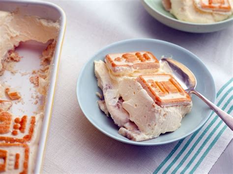 When autocomplete results are available use up and down arrows to review and enter to select. Not Yo' Mama's Banana Pudding recipe from Paula Deen via ...