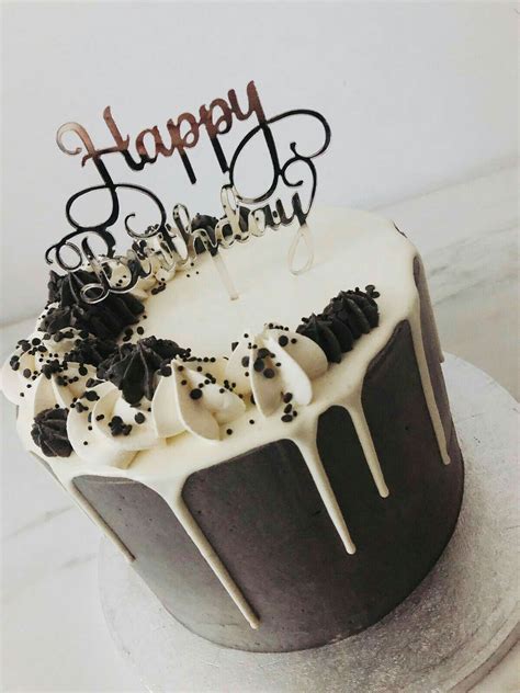 Pin Van ♡a N M O L♡ ⁠ Op Happy Birthday Wishes Taartontwerp Taart Ideeën Verjaardagstaart