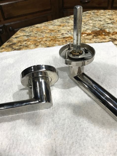 Sep 04, 2019 · remove simple push/pull handles by removing the screws in each corner. How to remove cabin door handles? | Jeanneau Owners Forum