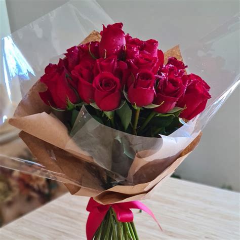 Ramo De Rosas Rojas Con Envío A Domicilio 20 Rosas Espectaculares