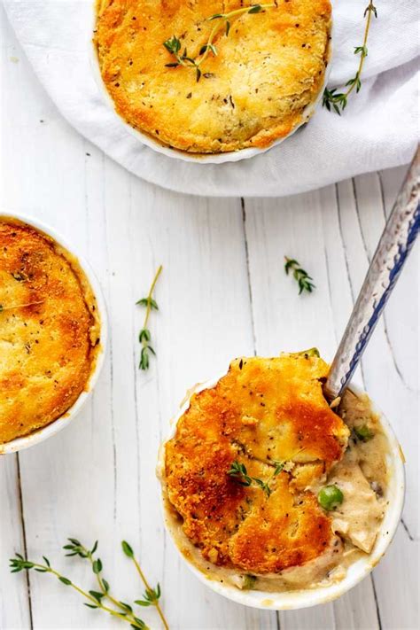 Most recipes call for biscuits made from scratch or crescent rolls on a classic chicken pot pie is baked in a pie dish. Low Carb Keto Chicken Pot Pie | Recipe | Keto recipes ...