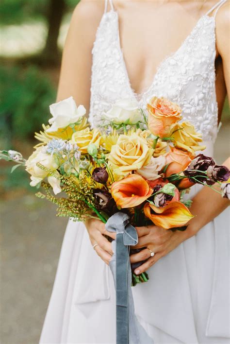 What if there was an option that allowed you to have. 30 Fall Wedding Bouquets That Are So Gorgeous, You'll Wish ...