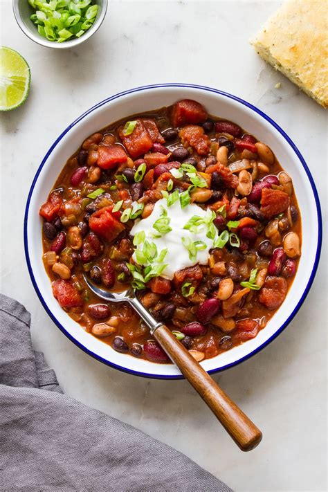 Easy Three Bean Chili Recipe The Simple Veganista