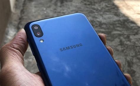 Samsung Galaxy M10 Review A Muchneeded Fresh Start In The Budget Segment