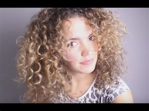 CURLY HAIR Tutorial: Fine Thin Curly Hair to BIG HAIR ...