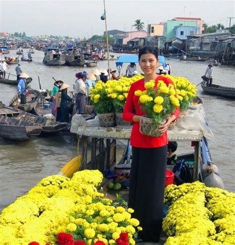 Saigon Flower Market Before Sunset Ho Chi Minh City Vietnam