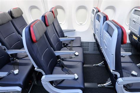 American Airlines Unveils Details Of Main Cabin Extra Enhancements