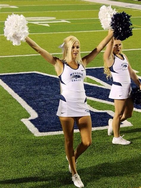 Lovely University Of Nevada Cheerleader Adore Her Gorgeous Legs
