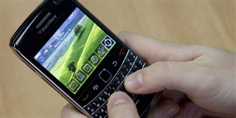 Handys lenken ab, handys vermasseln die noten, handys nerven. EU will Kosten im Ausland senken: Surfen per Handy soll ...