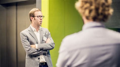 In april, a survey conducted by fedasil at the request of mahdi found around 200 asylum seekers could be eligible to work in the healthcare sector. Peter Van Rompuy trekt CD&V-lijst Vlaams Parlement | Ring ...