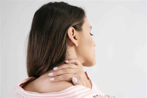How Sinus Infections Can Lead To Neck Pain