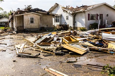 What You Should Know About Storm Damage Insurance Claims