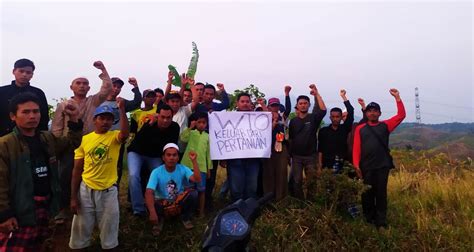 Aksi Pemuda Pemudi Tani SPI Tolak WTO Dan FTA Serikat Petani Indonesia