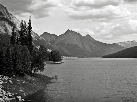 Maligne Lake Photograph By Ricardmn Photography Fine Art America
