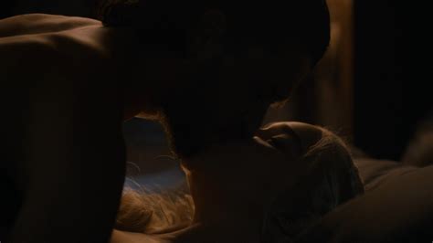 Emilia Clarke Nude Game Of Thrones 2017 S07e07 1080p