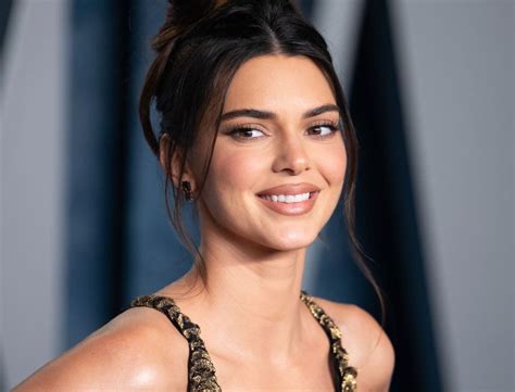 Is Kendall Jenner Pregnant This Video Sparks Rumours Indias