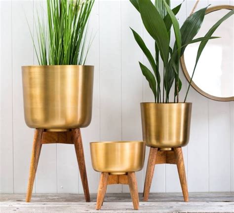 Buy plant pot stands and get the best deals at the lowest prices on ebay! Brass Plant Pot On A Wooden Stand | Wooden plant stands ...