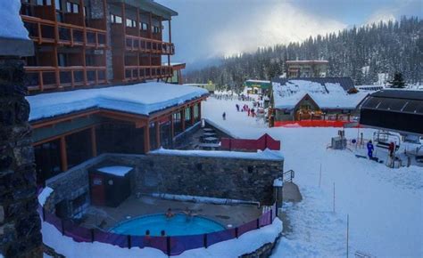 Whats Better Lake Louise Or Sunshine Village For Skiing Hike Bike