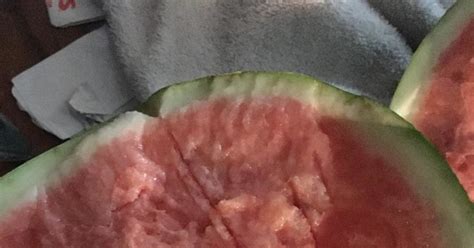 Has This Watermelon Gone Bad Why Does It Look Like This Girlsaskguys