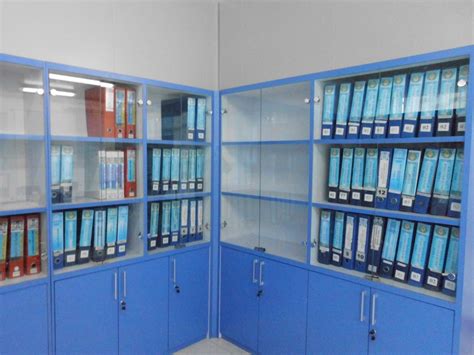 Jual lemari arsip terlengkap dan termurah di bandung 08161360607 Lemari Arsip Dokumen Kantor Besar Dengan Pintu Kaca ...