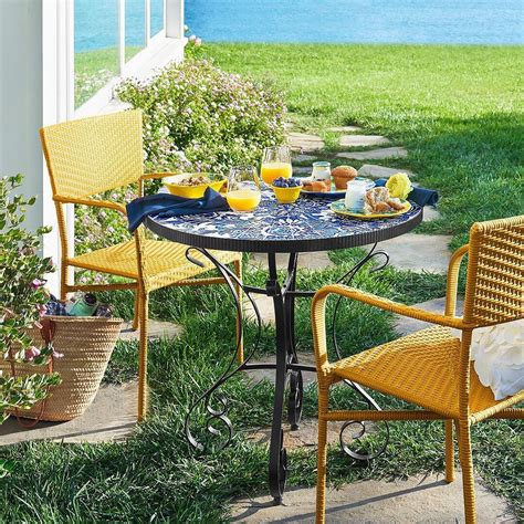 This looks like a place we’d love to visit! And speaking of visits