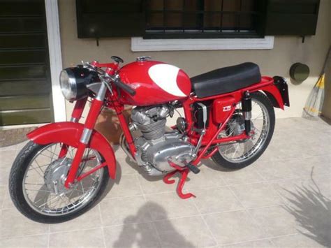 1959 Ducati 175cc Turismo Classic Motorcycle Pictures