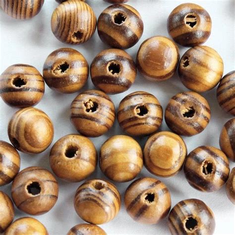 Round Wooden Beads 10mm Natural Light Brown 25 Beads Bd508