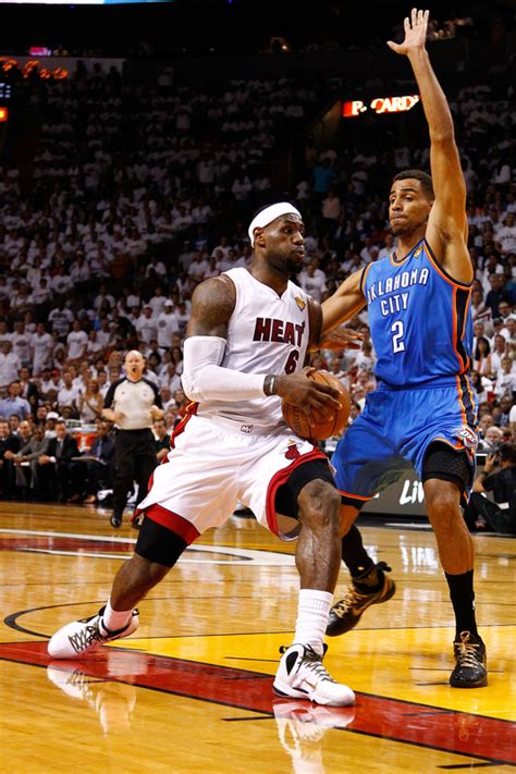 Lebron James Leads The Miami Heat In Crucial Game 3 Win Nike Lebron