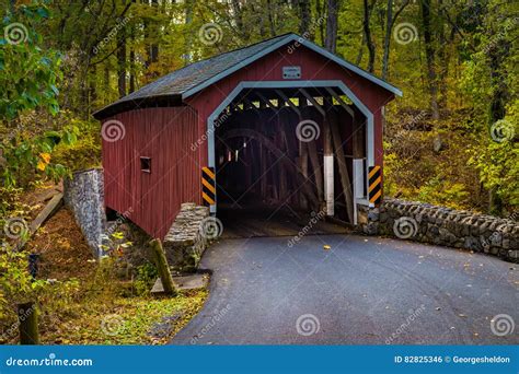 Kurtz Mill Covered Bridge Stock Photo Image Of Stream 82825346