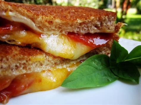 Easy Pepperoni Grill Cheese Sandwiches Recipe Genius Kitchen