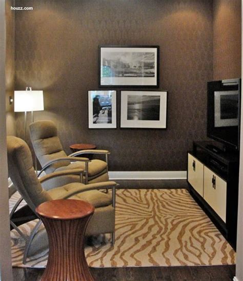 If you want to create a room that functions successfully as a guest bedroom and a home office, there are nine things to keep in mind: Google Image Result for http://www.mosbybuildingarts.com/blog/wp-content/uploads/tv-room.jpg ...