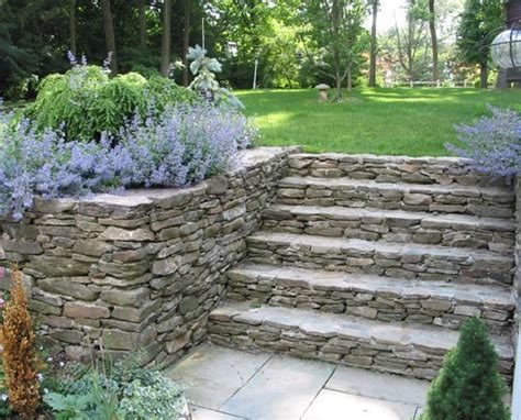 Pin By Mai Oishi On Landscaping Stone Walls Garden Stone Landscaping