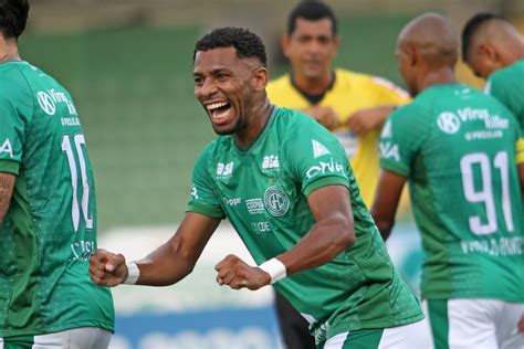 Oficial Coritiba Fecha Jhony Douglas E Waguininho Como Os