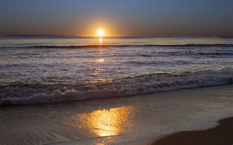 Download Wallpaper 3840x2400 Sea Waves Foam Coast Sunset Horizon