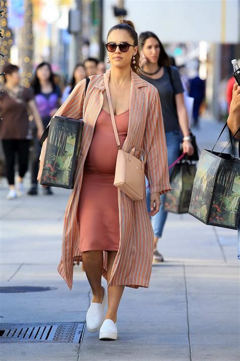 Jessica Alba In A Peach Dress Grabs A Few Items At Gucci On Rodeo Drive