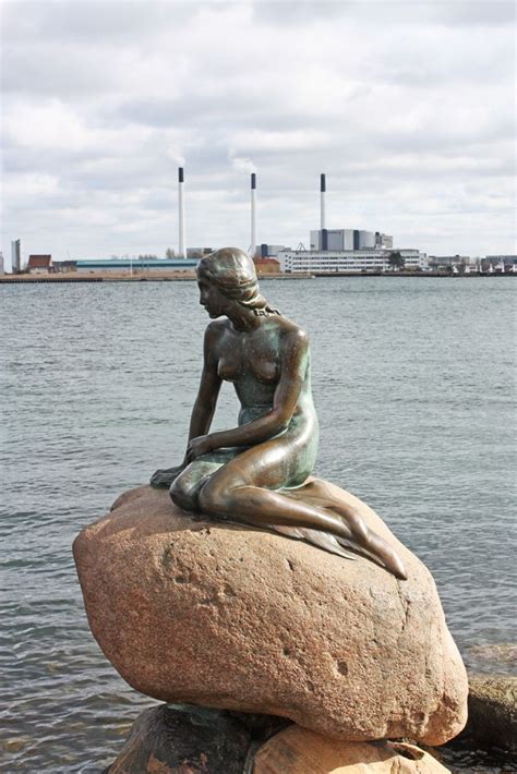 The Famous Copenhagen Little Mermaid Statue Mermaid Sculpture Art