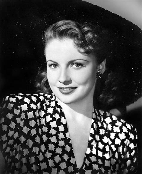 35 Beautiful Photos Of Joan Leslie In The 1940s Vintage Everyday