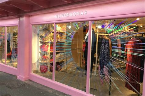 Oliver bonas is an independent british lifestyle brand, designing its own individual take on fashion and homeware. Oliver Bonas to open 8 new stores in 2019, creating 80 jobs - Retail Gazette