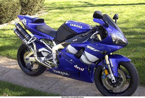 Motos yamaha yamaha motorcycles moto bike motorcycle bike sport bike helmets art moto bike sketch motorcycle paint jobs custom sport bikes. 2000 Yamaha R1 | Yamaha motorbikes, Yamaha sport, Super bikes