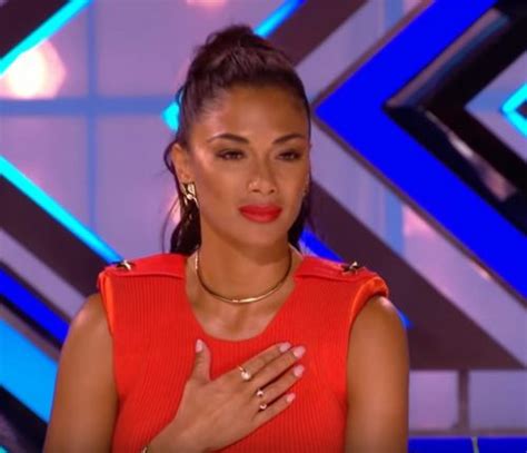 X Factor Uk Judges Wowed By Alisah Bonaobra Listen Cover Startattle
