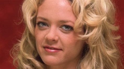 that 70s show star lisa robin kelly s death ‘suspicious the courier mail